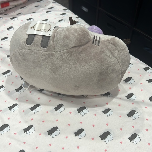 Sundae Pusheen Plushie - Picture 2 of 2